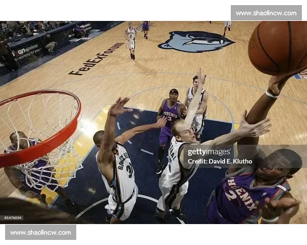 73 分血案缔造者解散?灰熊王朝崩塌与雷霆逆袭的命运轮回 73 分血案缔造者解散?灰熊王朝崩塌与雷霆逆袭的命运轮回